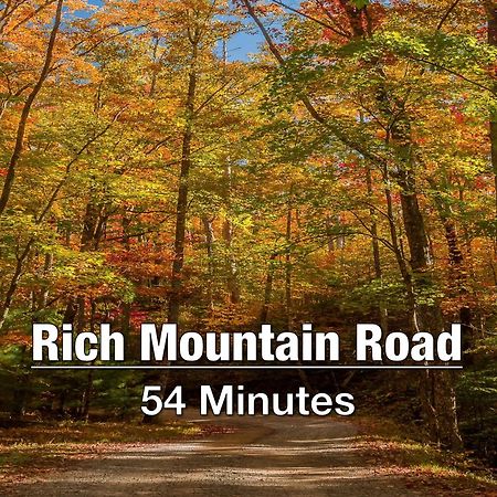 Mountain Vista Lodge: Luxury Cabin with Hot Tub and Scenic Views Sevierville Exterior photo